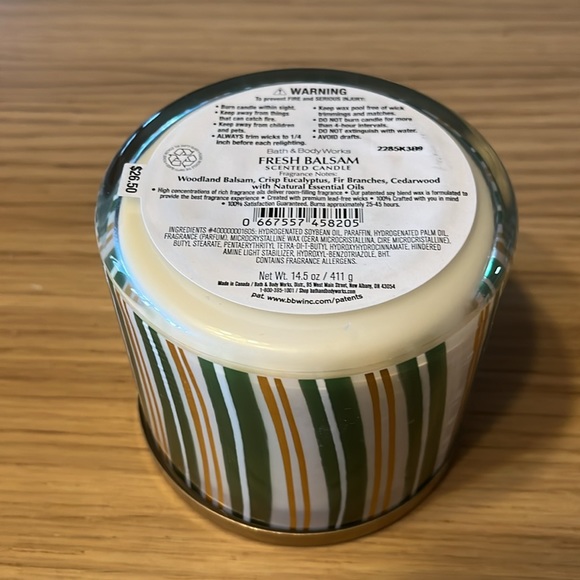 Bath & Body Works 3 Wick Candle. Fresh Balsam - Picture 3 of 3